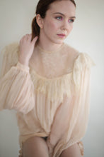 Load image into Gallery viewer, Oscar de la Renta Ethereal Blush Pleated Victorian Style Blouse