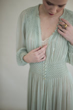 Load image into Gallery viewer, 1930's Mint Dressing Gown