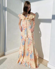 Load image into Gallery viewer, Peachy Cream Satin Taffeta Dress
